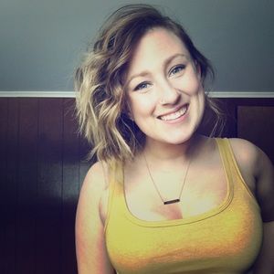 Meet your Posher, Samantha ✨